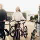 Drei Jugendliche mit Fahrrädern von Sushi Bikes